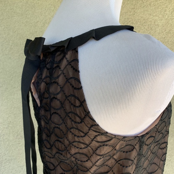 🔥5/$20🔥 “Kenar” Black Silk Lace Overlay Nude Lining Top - Picture 7 of 8